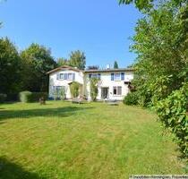 TOP-ruhige Lage-sonnige DG-Wohnung mit Gartenanteil - Süderbrarup