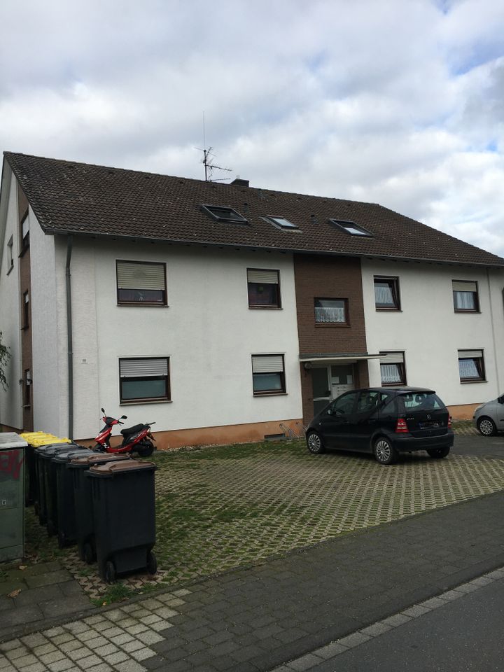 2 Zimmer Wohnung in Kuchenheim - 385,00 EUR Kaltmiete, ca.  66,00 m² in Euskirchen (PLZ: 53881) Dom-Esch