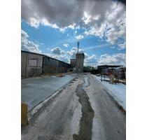 Betonierte Freifläche Stellplatz Parkplatz Abstellplatz - Ludwigshafen am Rhein