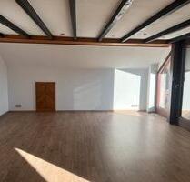 2 Zimmer helle Studiowohnung - 650,00 EUR Kaltmiete, ca.  81,00 m² in Waldbröl (PLZ: 51545)