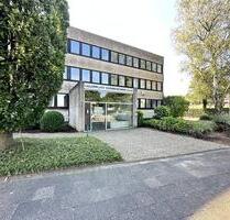 GEPFLEGTES BÜRO AN STARK FREQUENTIERTER STRASSE - Krefeld Benrad
