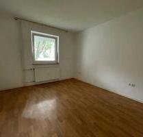 Modernisiert und frisch renoviert - 3-Zi.-Wohnung im Erdgeschoss mit Balkon - Osnabrück Fledder