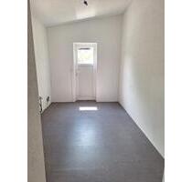 Büro-Lagerräume zu vermieten - 390,00 EUR Kaltmiete, ca.  38,00 m² in Neulußheim (PLZ: 68809)
