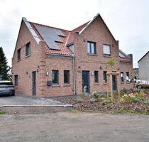 Exklusive Doppelhaushälfte in ruhiger Lage von Drebber *KfW 40+ Standard*