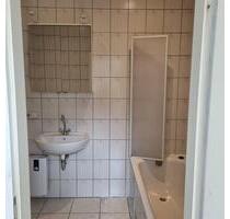 2 12 Zimmer-Wohnung - 500,00 EUR Kaltmiete, ca.  65,00 m² in Braunschweig (PLZ: 38102) Östliches Ringgebiet