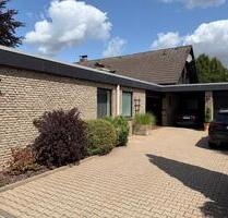 Stilvolles Architektenhaus mit Einliegerwohnung - Helpsen