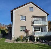 Geräumige 4-Zimmer-WHG (95 m²) mit Garagenstellplatz und Balkon - Kösching