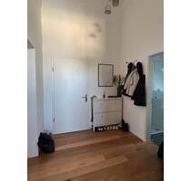 Schöne Dachgeschosswohnung - 1.075,00 EUR Kaltmiete, ca.  54,00 m² in Köln (PLZ: 50859) Lindenthal