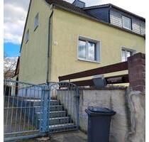 Doppelhaushälfte mit grossem Grundstück,Garage Stallung - Eilsleben