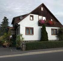 Mehrgenerationenhaus mit großem Garten und Werkstatt - Eisfeld