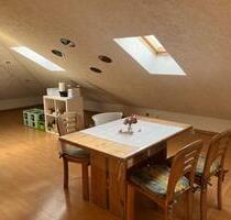 Dachgeschosswohnung - 300,00 EUR Kaltmiete, in Grebenstein (PLZ: 34393)
