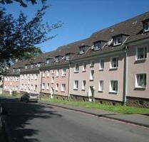 Einziehen und Wohlfühlen: gut aufgeteilte 2 Zimmer-Wohnung im Dachgeschoss in Hagen Eilperfeld!