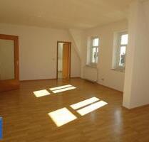 zentrumsnahe 3 Zimmer DG Wohnung in Plauen