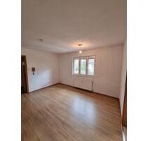 Großzügige 5 Zimmer Wohnung in Dettelbach ( Brück) Nähe Kitzingen