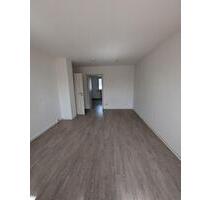 3-Zimmer Wohnung mit Balkon - 360,00 EUR Kaltmiete, ca.  62,27 m² in Treuen (PLZ: 08233)
