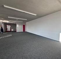 Büro zu vermieten - 1.100,00 EUR Kaltmiete, ca.  150,00 m² in Schramberg (PLZ: 78713)