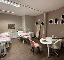 Raum zur Miete im Friseursalon ideal für Kosmetik,Tattoo - Oberasbach