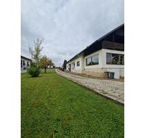 ! Provisionsfrei für kurze Zeit ! Haus mit sehr großem Grundstück - Straßkirchen