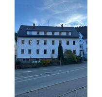 Renovierte Wohnung, 1. Bezug - 650,00 EUR Kaltmiete, ca.  68,00 m² in Triberg im Schwarzwald (PLZ: 78098)