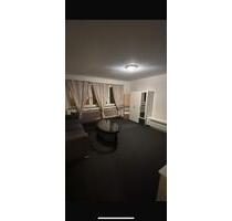 WOHNUNG ZU VERMIETET AB SOFORT! PERFEKT FÜR HANDWERKER - Gelsenkirchen Rotthausen