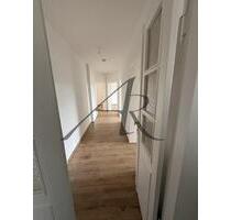 Ruhig gelegene 3-Zimmer-Wohnung in Bahnhofs- und Stadtnähe mit Balkon - Stendal