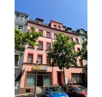 Gemütliche 1 Raum WE mit Einbauküche, Balkon und Stellplatz auf dem Brühl-Boulevard (Chemnitz)