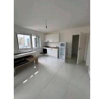 Moderne helle 2 Zimmer Wohnung - 600,00 EUR Kaltmiete, in Höttingen (PLZ: 91798)