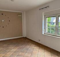 Mietwohnung - 650,00 EUR Kaltmiete, ca.  77,30 m² in Pößneck (PLZ: 07381)