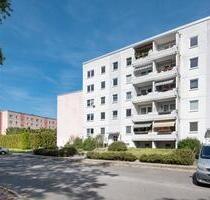 Einziehen und Wohlfühlen...Neu gefliestes Bad und Küche -3 Raumwohnung- sofort anzumieten - Bernsdorf
