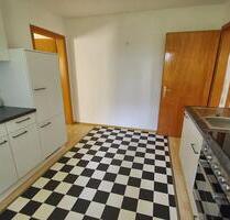 ++RESERVIERT++ Gemütliche 2-Zimmer-Souterrainwohnung mit Einbauküche und Terrasse - Innenstadtlage - Coburg