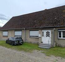 Vierseitenhof - 179.000,00 EUR Kaufpreis, ca.  260,00 m² in Pritzwalk (PLZ: 16928)