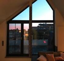 3-Raum-Penthouse-Wohnung mit Balkon und Einbauküche in Eschweiler