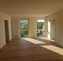 Helle 3,5 Zimmer Maisonettewohnung mit Dachterrasse - Karlsruhe Neureut