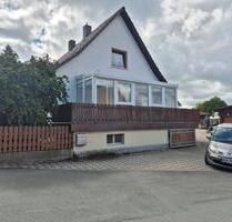 Einfamilienhaus mit Wintergarten und großem Hof in ruhiger Lage - Pfreimd