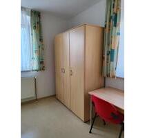 1 Zimmer Apartment m. Single Küche,Bad in Schwandorf zu vermieten