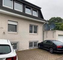 Großzügige Wohnung in einem Zweifamilienhaus mit Terrasse und Gar - Langenhagen