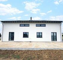Zweifamilienhaus - 899.000,00 EUR Kaufpreis, in Durlangen (PLZ: 73568)