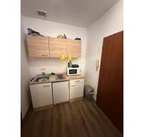 Eine Wohnung - 460,00 EUR Kaltmiete, ca.  33,00 m² in Krefeld (PLZ: 47803) Benrad