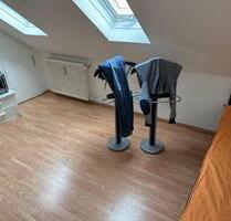 1-Zimmer-Wohnung – ca. 25 m² – ab 01.07 verfügbar - Reutlingen