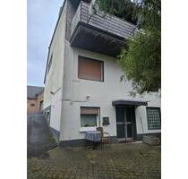 Doppelthaus Hälfte zum Verkauf - 375.000,00&nbsp;EUR Kaufpreis, ca.&nbsp; 200,00&nbsp;m&sup2; in Wendlingen am Neckar (PLZ: 73240)