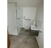 helle DG-Wohnung 57 qm, 2ZKDB, Dusche, 2. WC, 1 PKW-Stellplatz - Aachen Eilendorf