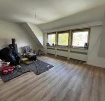 Renovierte 2-Zimmerwohnung mit Balkon - Bremen Blumenthal
