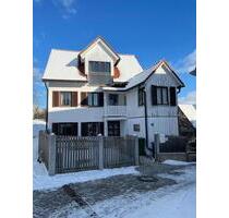 Oberviechtach-Charmantes Einfamilienhaus 131 m² direkt am Weiher