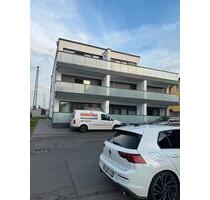 Ansprechende 1,5 Zimmerwohnung mit Balkon und EBK - Bornheim