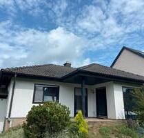 Einfamilienhaus Bungalow in Heckendalheim zu verkaufen - Mandelbachtal