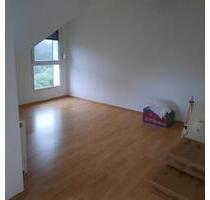 Charmante 2-Etagen-Dachgeschosswohnung mit Loggia in Remscheid