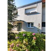 Einfamilienhaus mit Terrasse, Klima und Pool, provisionsfrei - Neunkirchen-Seelscheid