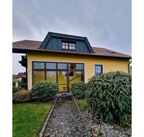 Haus mit Garten und Koiteich - 1.900,00 EUR Kaltmiete, in Maxhütte-Haidhof (PLZ: 93142)