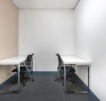 Privater Büroraum für 3 Personen in Regus Bikini Berlin