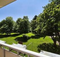 +++Single-Wohnung mit grüner Aussicht +++ - Hohenstein-Ernstthal